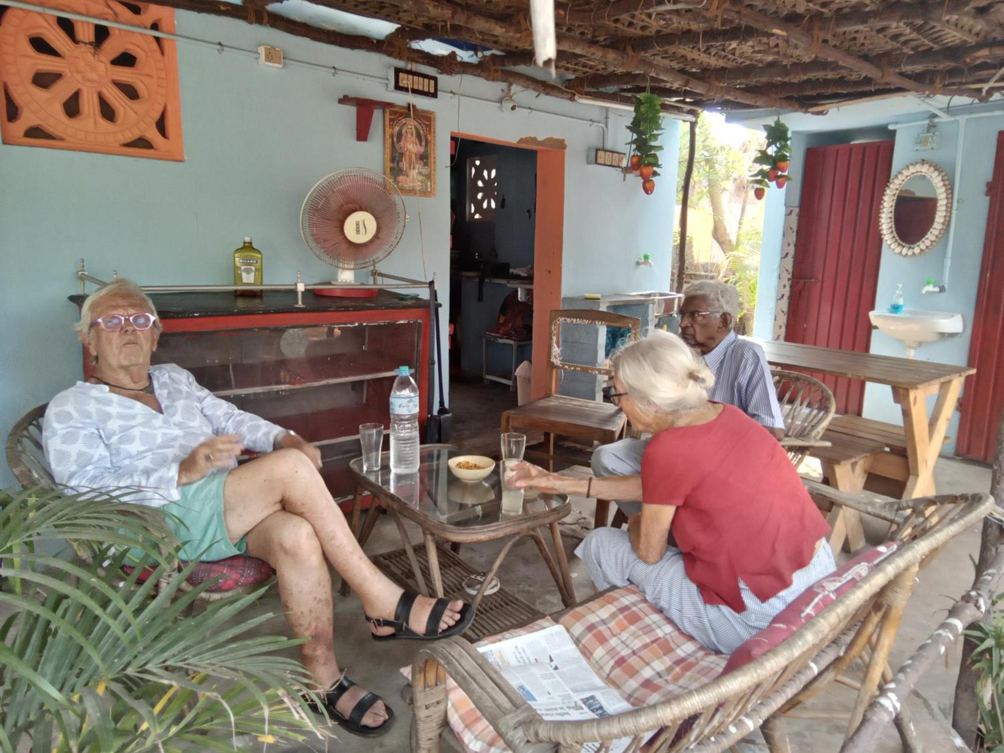 Valentine Budget Guest House Kottakuppam Екстериор снимка